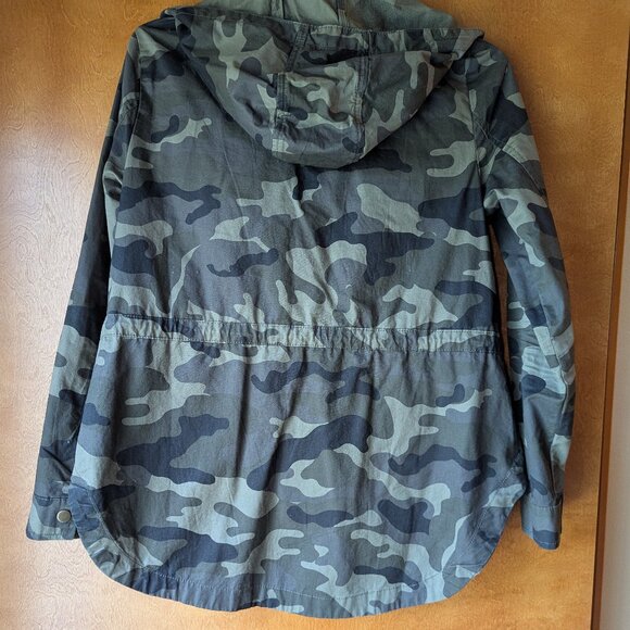 Love Tree Camo Jacket - Picture 2 of 6